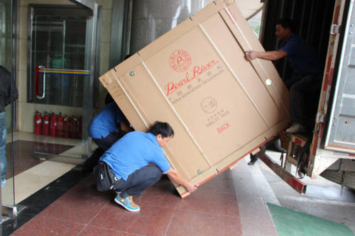 青浦钢琴贵重工艺品无忧运